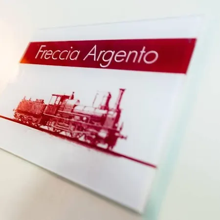 公寓 A Due Passi Dal Treno 比萨